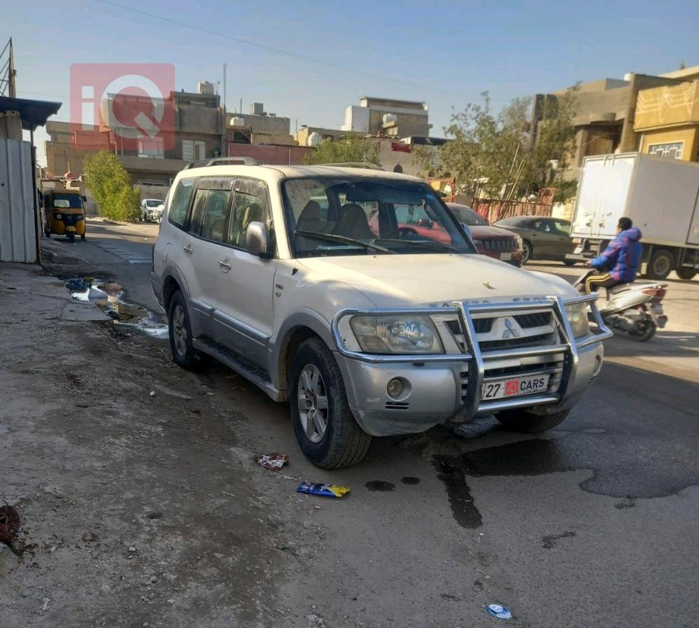 ميتسوبيشي باجيرو سبورت